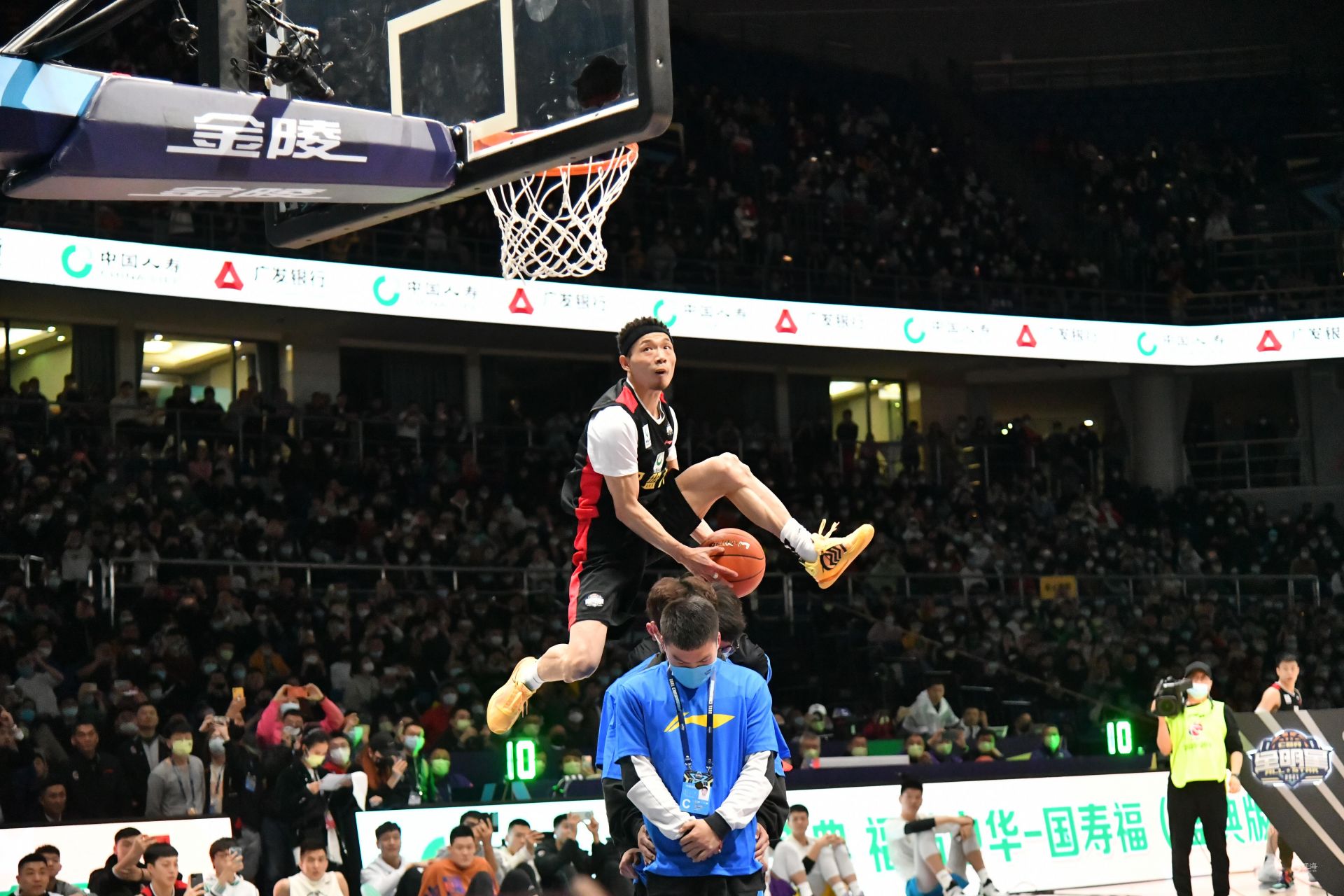 首钢园内的 首钢园内的