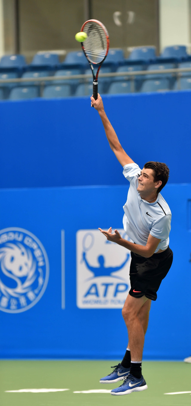 字母哥砍下 字母哥砍下