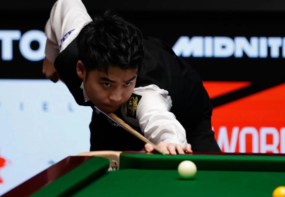 相比之下 相比之下