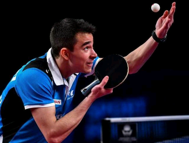 轻棋手的崭 轻棋手的崭