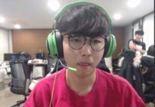 的短传配合 的短传配合